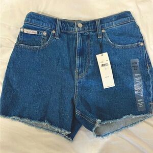 Calvin Klein high rise midi short size W30 NWT